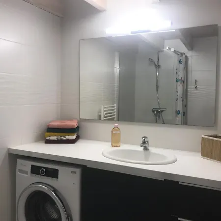 Hotel Les Camelias N 4 Maison De 80m2 A 5 Minutes De L'ile De Re La Rochelle Et De La 4*